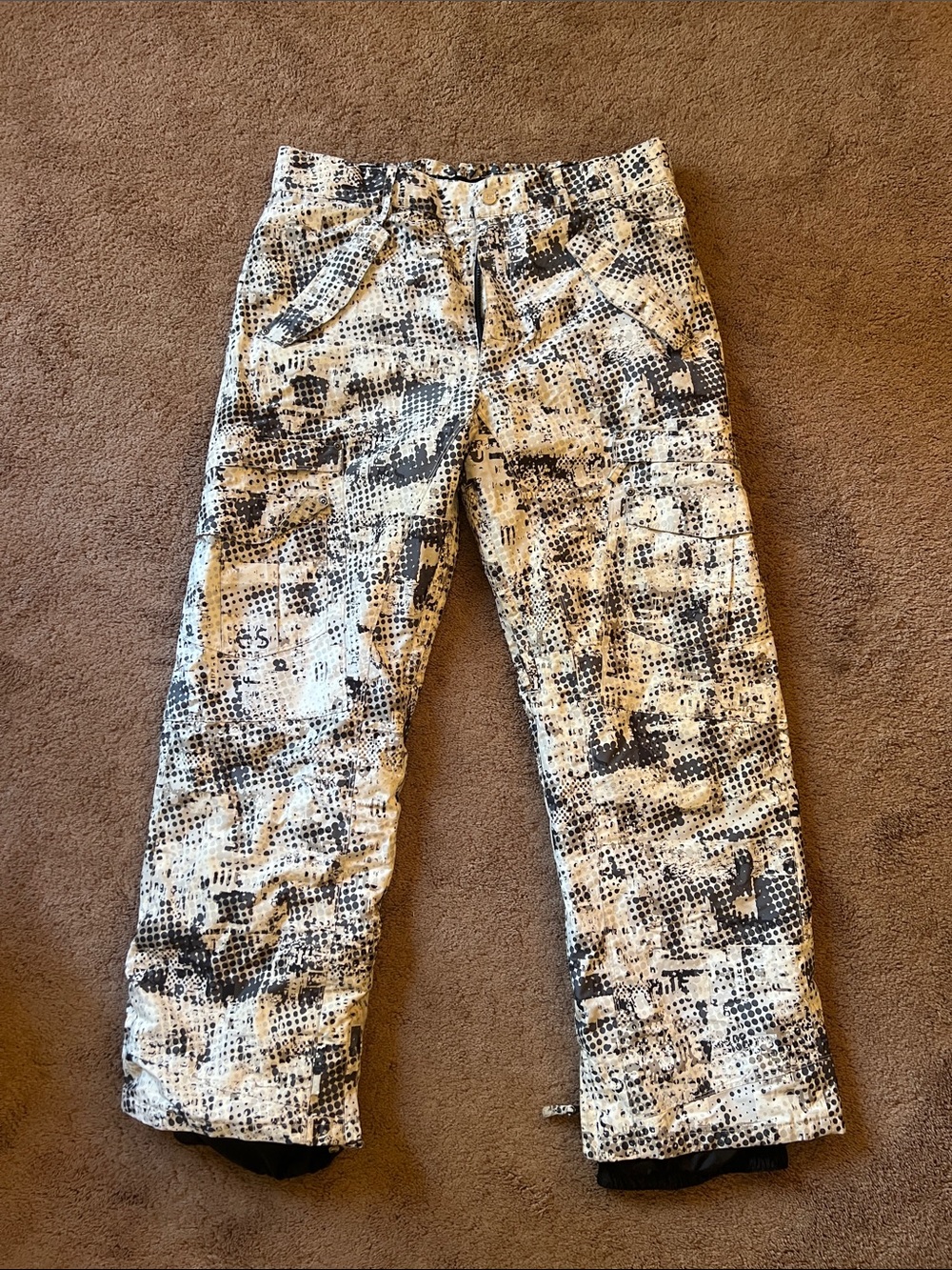 Body Glove White and Black Patterned Snow Pants